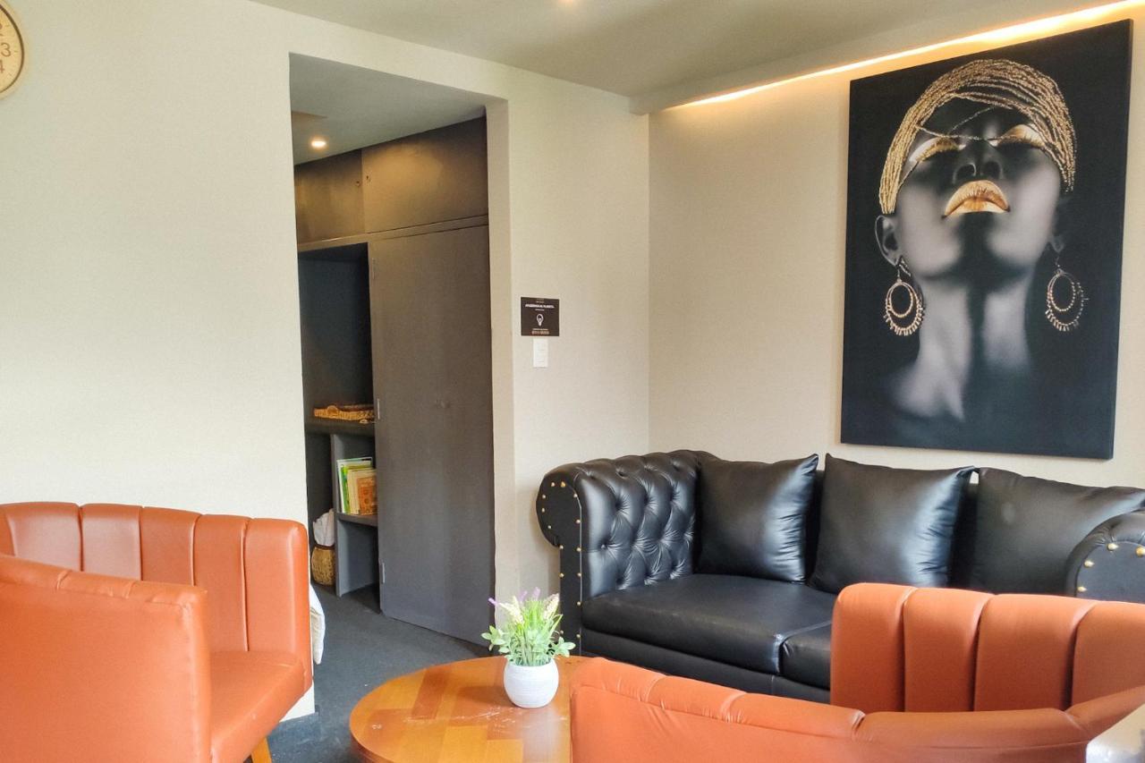 Utopia Hotel Boutique เม็กซิโกซิตี้ ภายนอก รูปภาพ